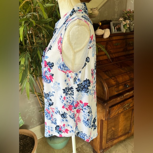 Elle ladies sleeveless NWOT floral blouse size large wrinkle free - Picture 9 of 13